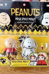 100% MEGA Space Molly 100% Charlie Brown & Snoopy