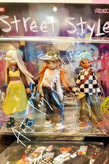 Peach Riot Street Style Figurine
