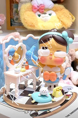 Crybaby The Dressing Room Figurine(Special Ver.)