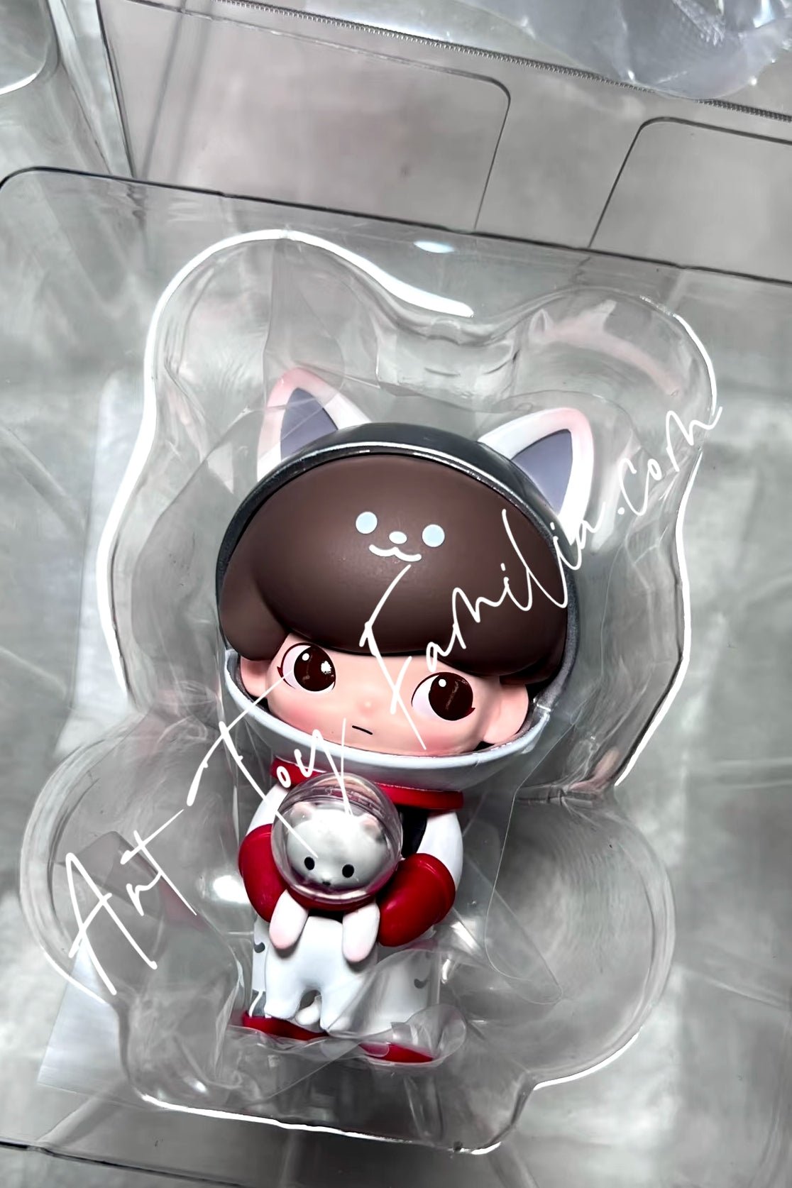 Dimoo SG Space Boy Figurine