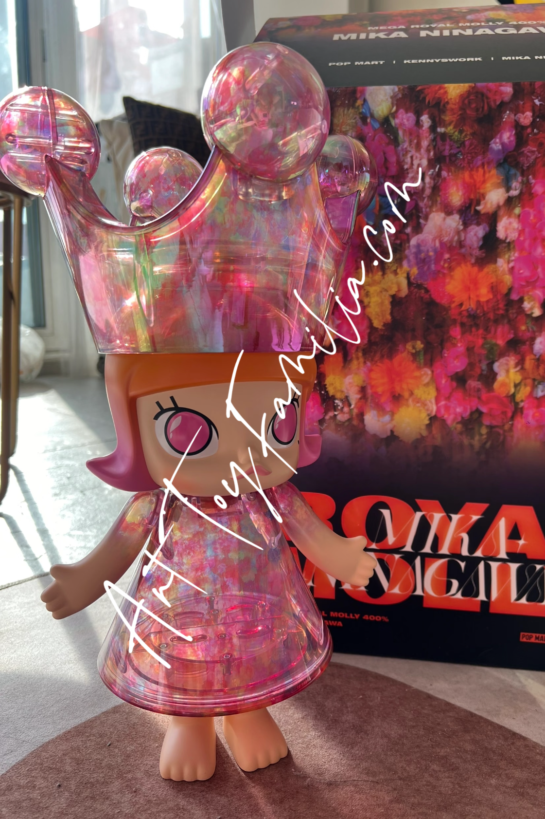 Mega Royal Molly Mika Ninagawa