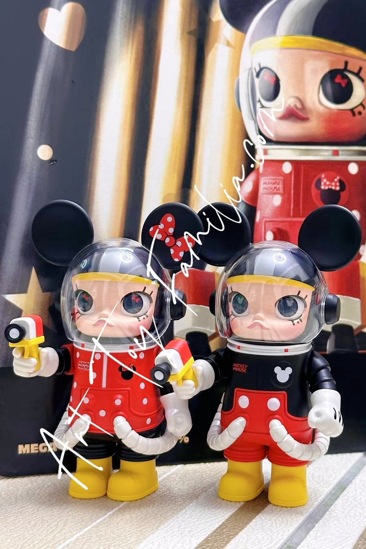 100% MEGA Space Molly 100% Mickey & Minnie