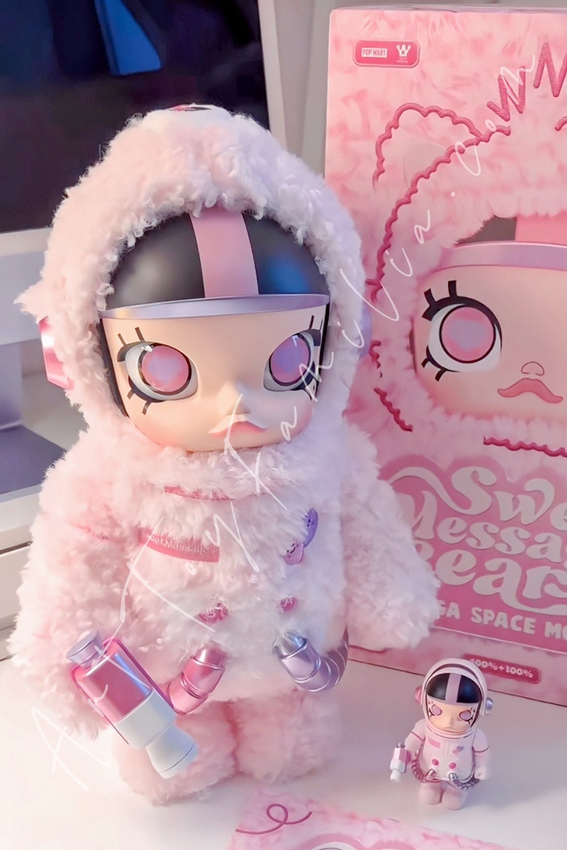400% + 100% MEGA Space Molly 400% + 100% Sweet Messages Bear