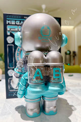400% MEGA Space Molly 400% Robot