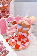 Crybaby The Dressing Room Figurine(Pink Ver.)