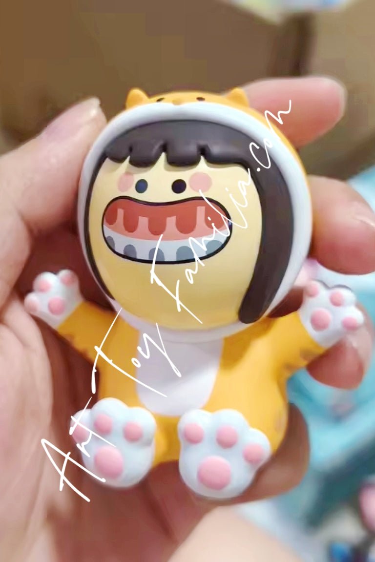 Gummy Grumpy Cat Figurine