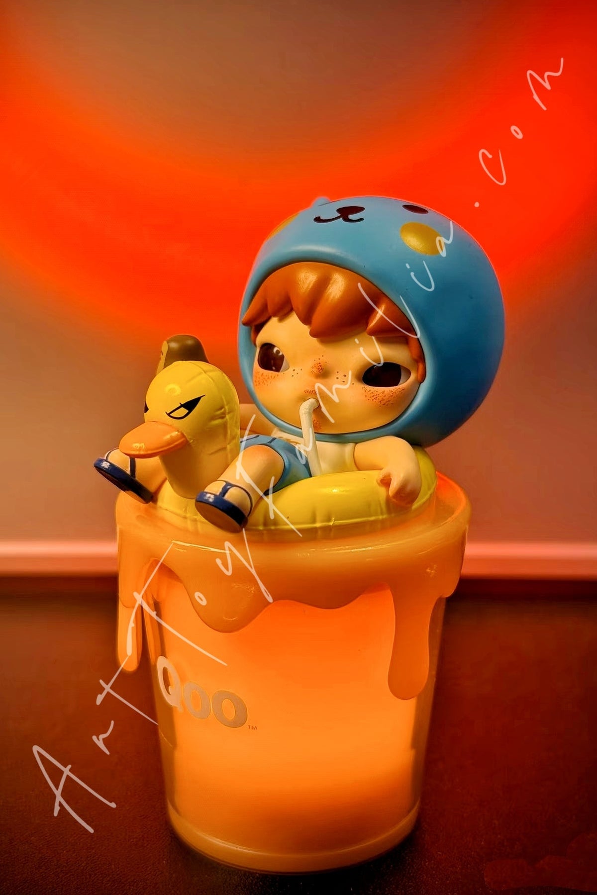 Hirono × Qoo Blush With Qoo Figurine
