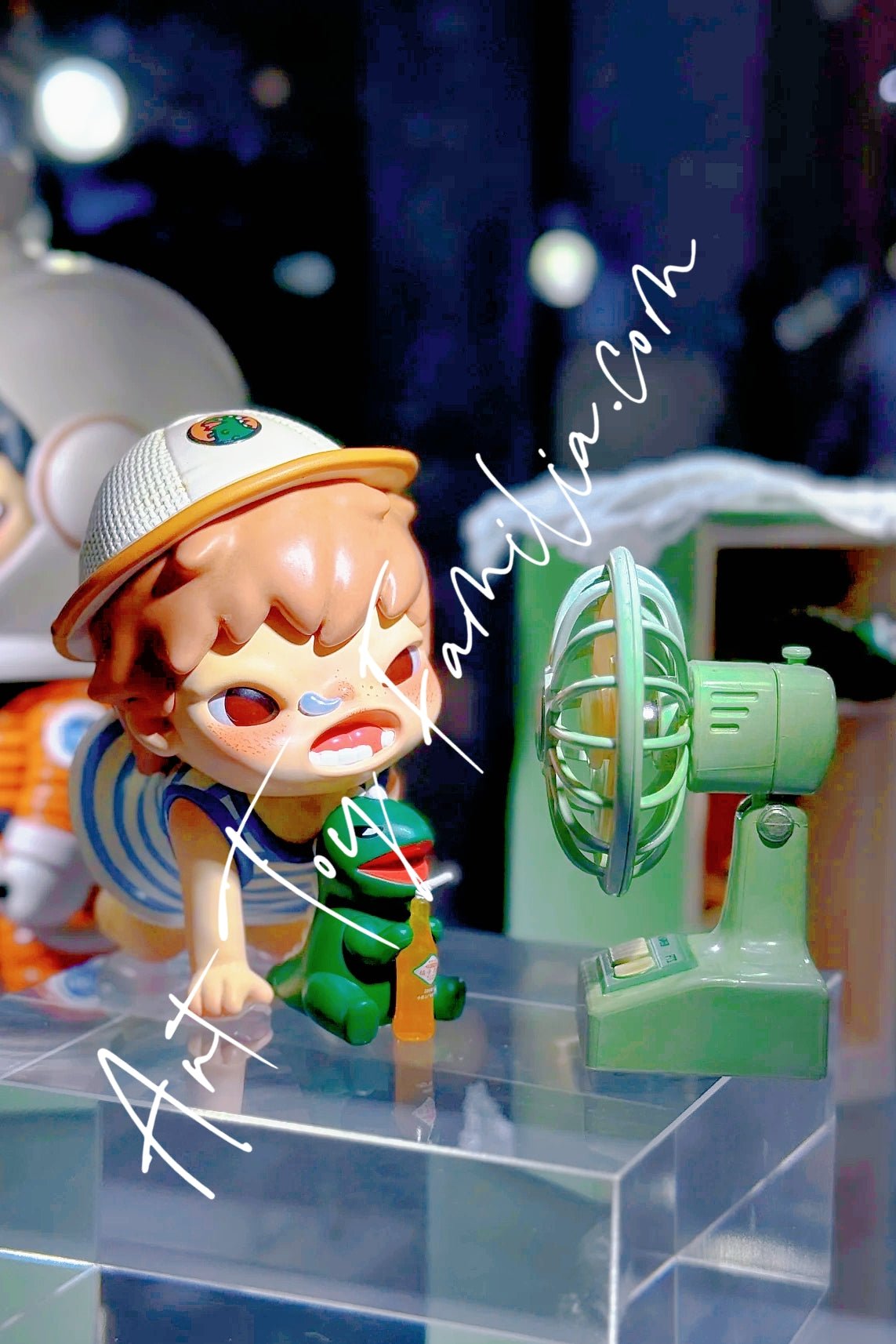 Hirono Summer Time Figurine
