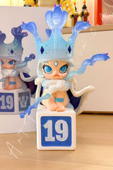 Molly 19th Anniversary Statue Silver Lining