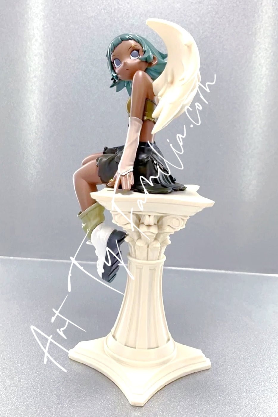 Peach Riot Angel Figurine