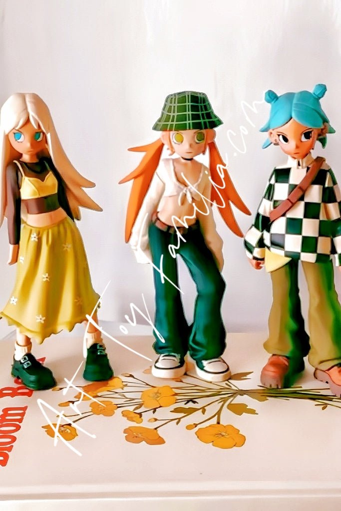 Peach Riot Street Style Figurine